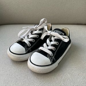 Converse Chuck Taylor All Star Low Top Sneakers